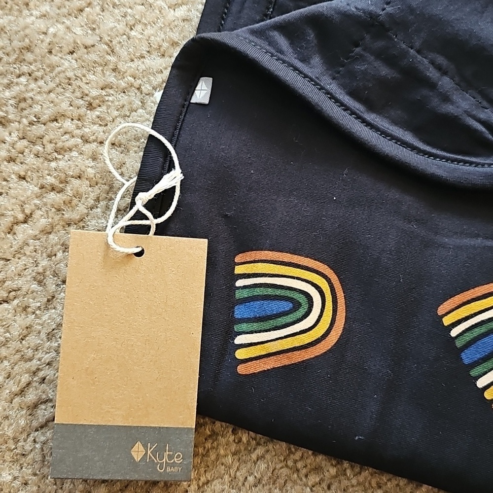Kyte BABY Rust Rainbow On Midnight Baby Blanket Black - Picture 2 of 3